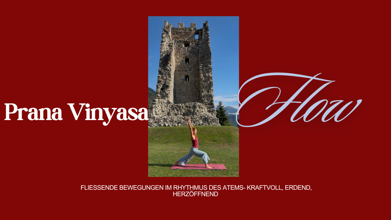 Christiane Ludwig – Chri Yogaflow Yogalehrerin Christiane Ludwig in Malasana am Meer